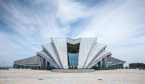 深昌鴻參加2015中國中部給排水與泵管閥、水處理膜技術(shù)設(shè)備展覽會